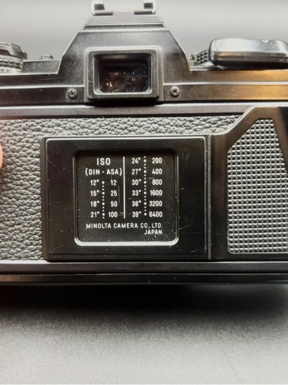 Minolta X-700 35mm SLR Film Camera Body